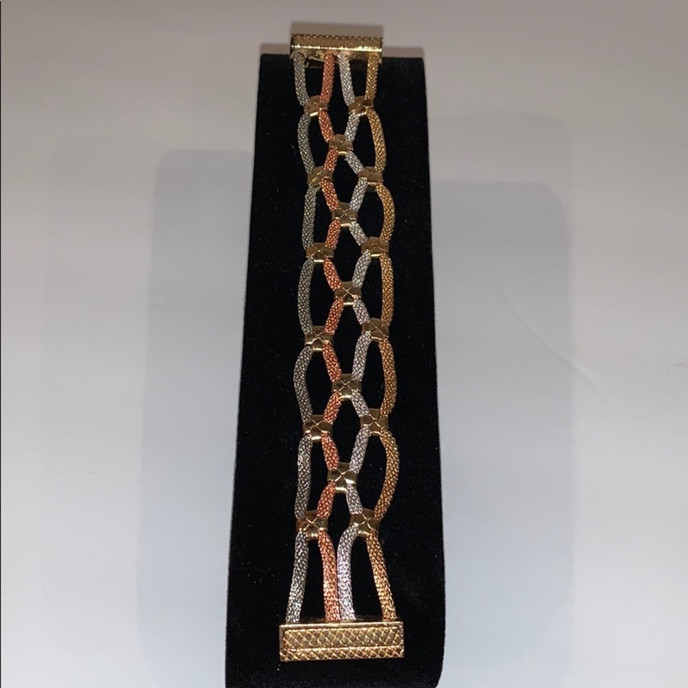 Reversible Magnetic Closure Metallic Mesh Bracelet